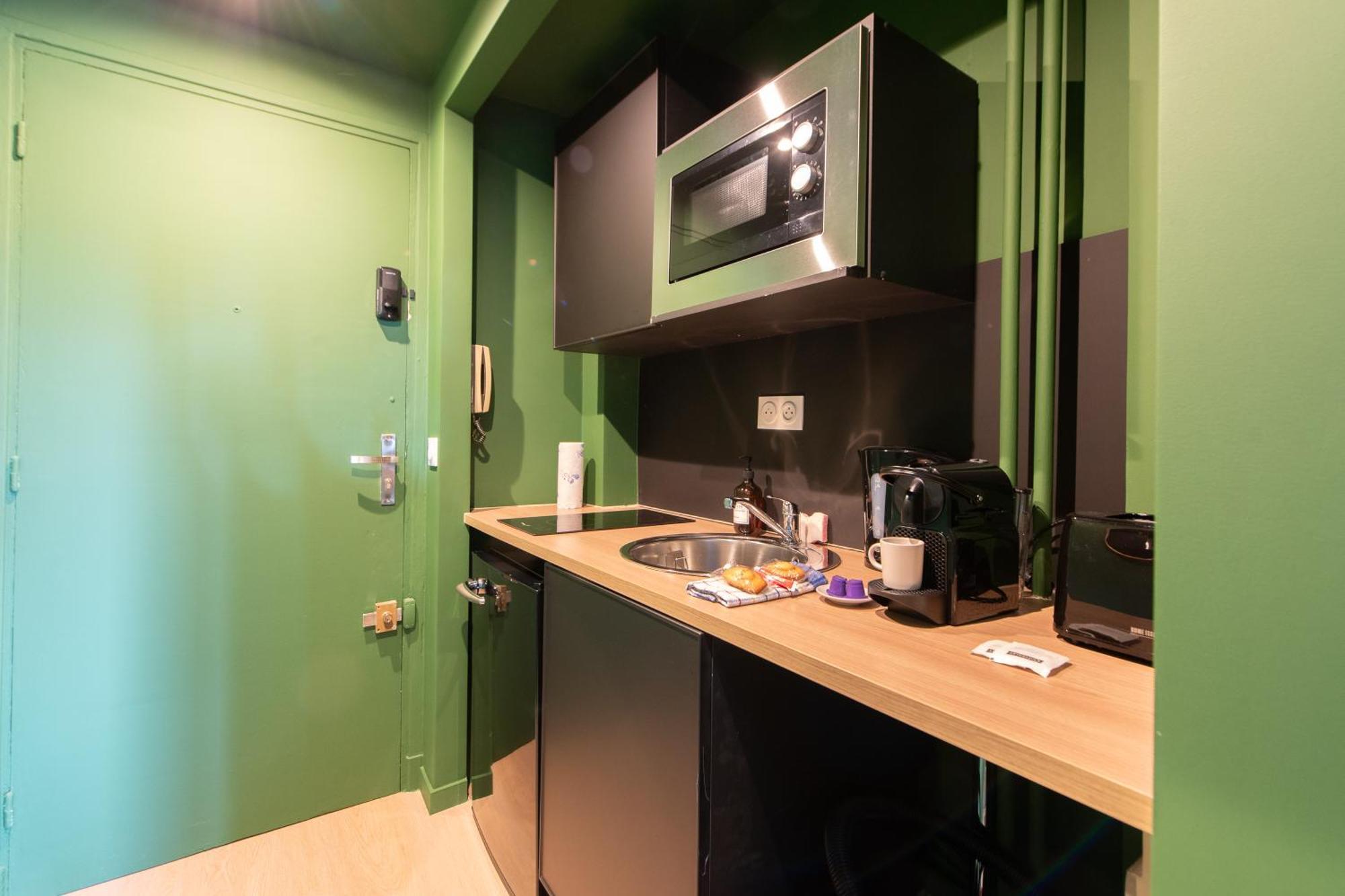 Appartement Jungle Jacuzzi, Sauna & Video-projecteur